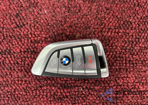 2020 BMW M5 Competition из США, поврежденный, VIN WBSJF0C08LB448907